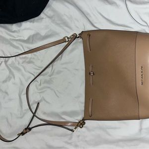 Brown/tan MK bag